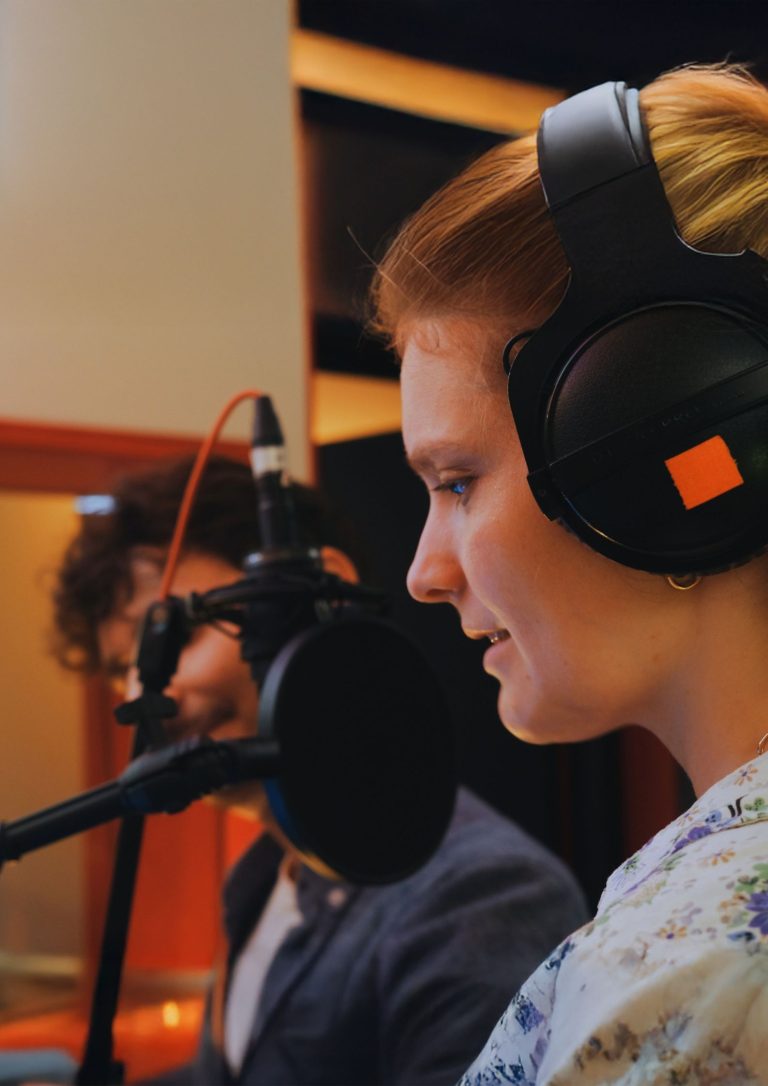 Les films du Faubourg proposent une formation voix-off en studio avec bande démo professionnelle